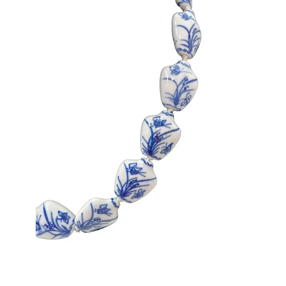 Vintage Chinese Export Beaded Porcelain Necklace Knotted Blue White